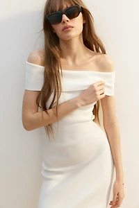 Robe épaules nues côtelée