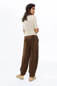 Barrel-Leg Pants