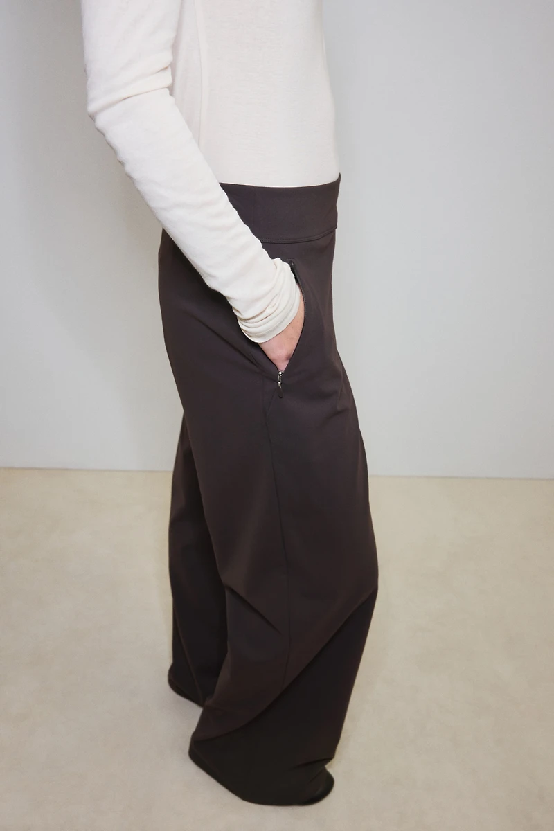 Four-Way Stretch Wide-Cut Pants