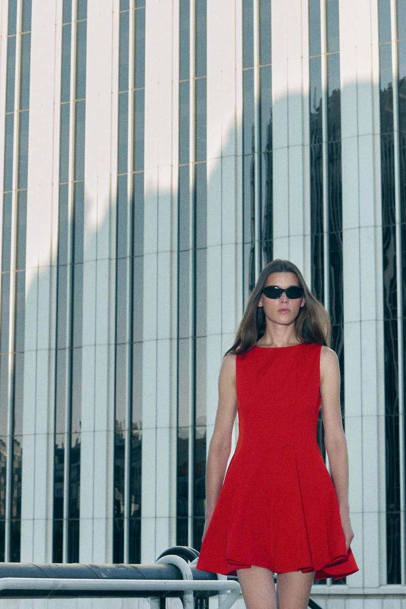 Robe à jupe évasée