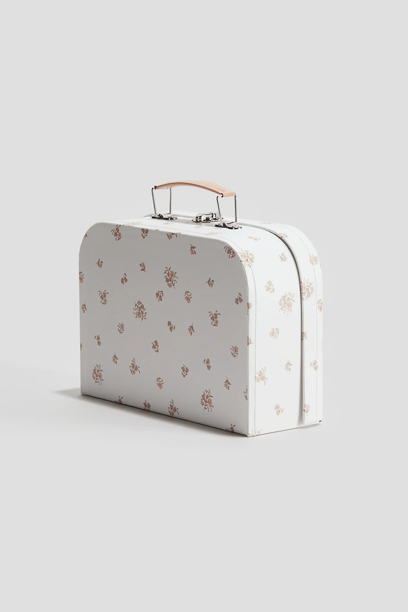 Valise en carton