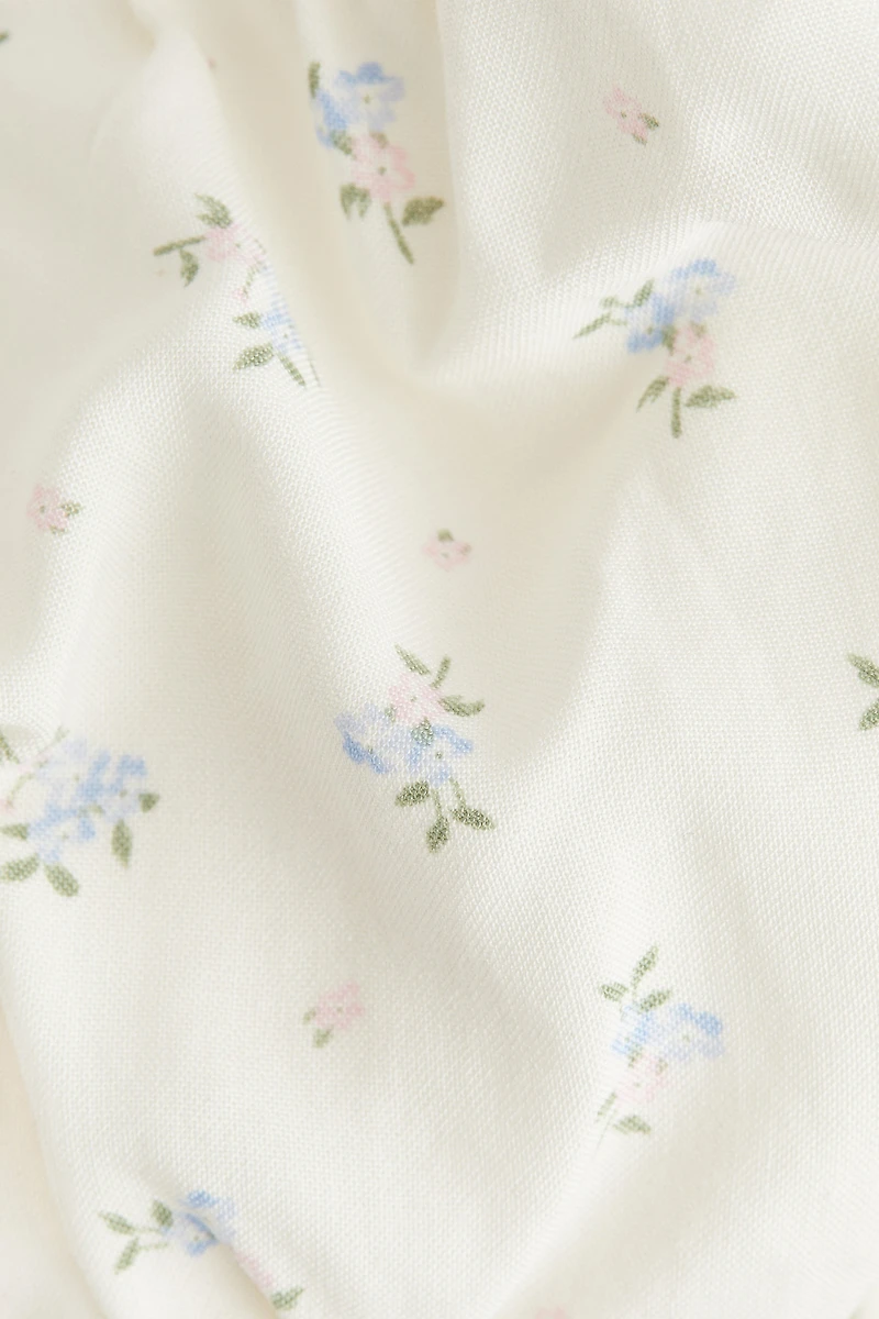 Robe à manches bouffantes