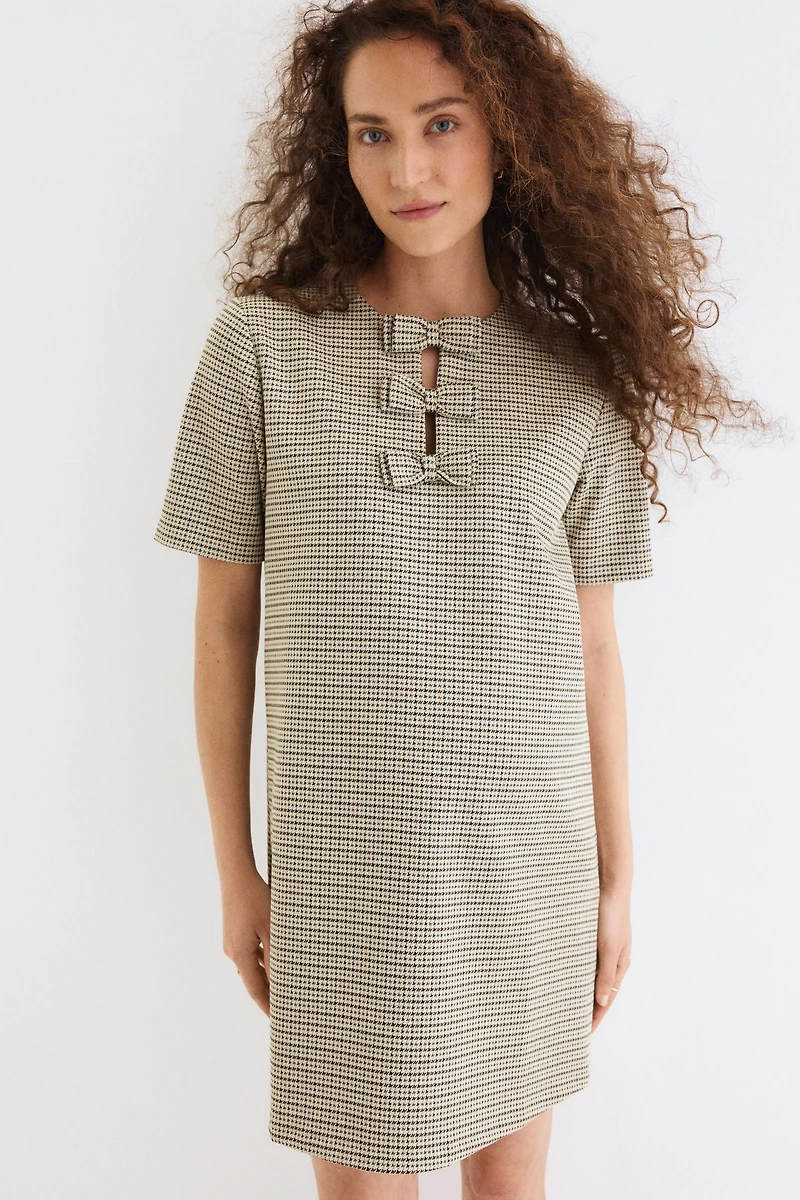 MAMA Robe droite avec boucles