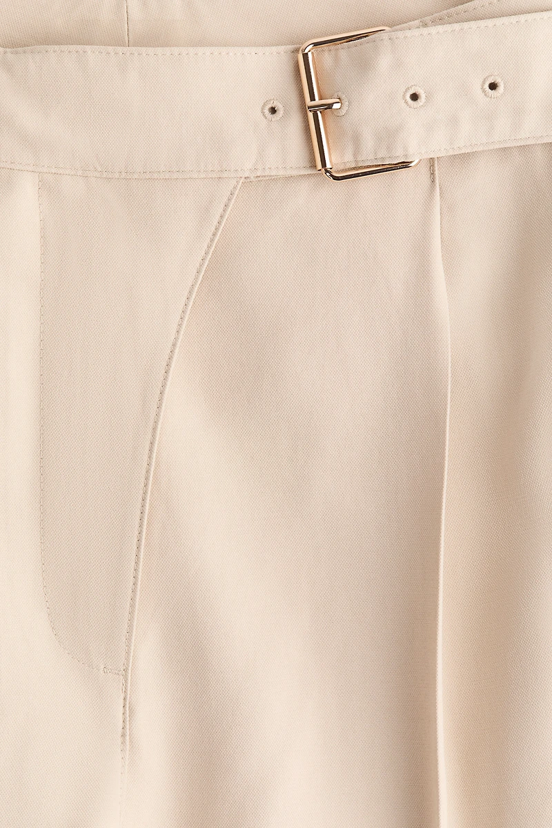 Pantalon droit avec ceinture
