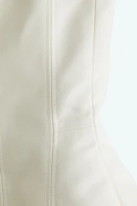 Mini robe avec hanches accentuées