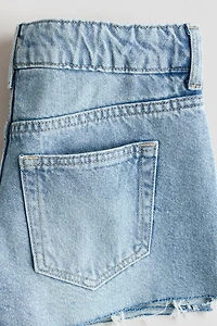 Short en denim avec détails brodés
