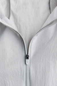 Veste de course légère et résistante à l'eau