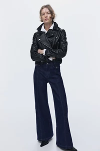 Jean taille haute avec jambes larges