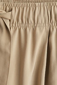 Wide-Leg Pants with Tie Belt