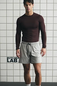 Muscle-Fit Sports Shirt with DryMove™