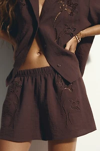 Short avec broderie anglaise