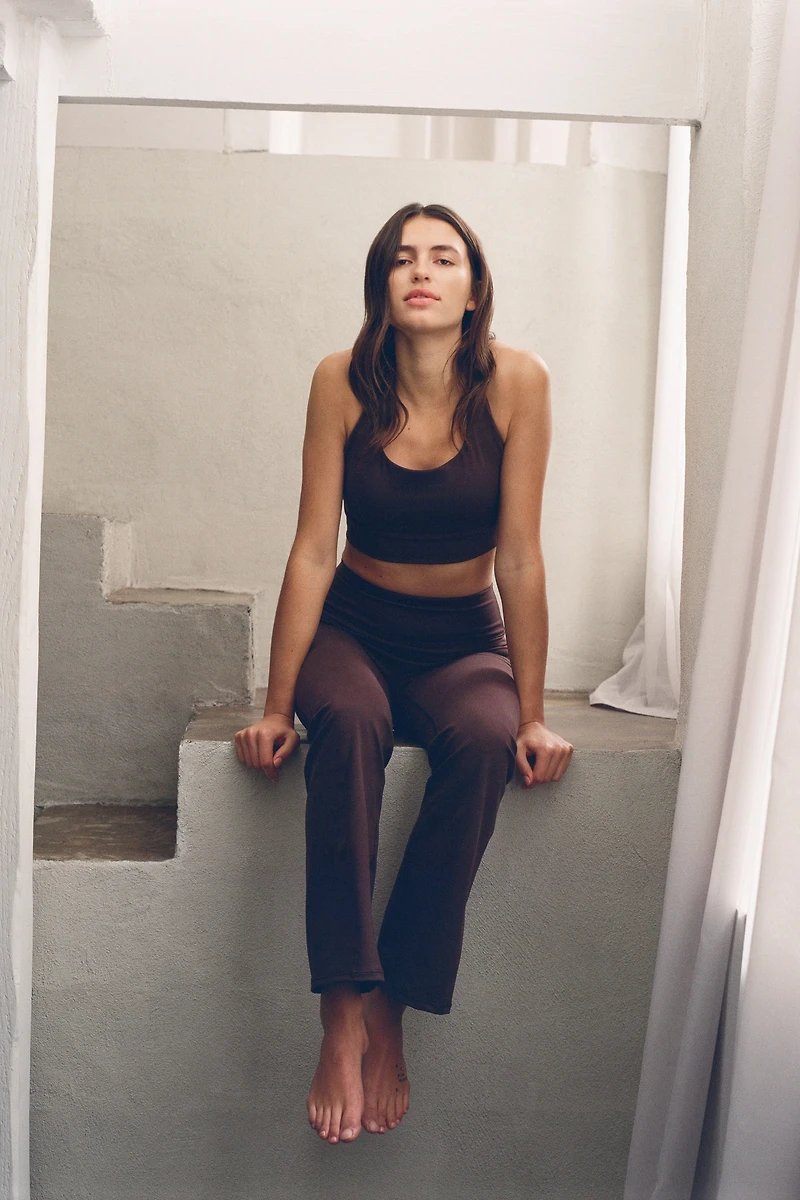 Flared Yoga Leggings with SoftMove™