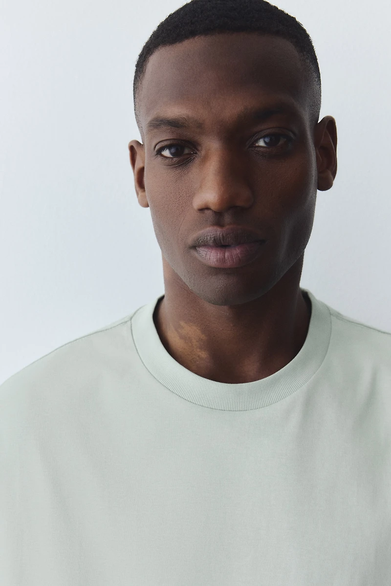 Oversized-Fit T-Shirt