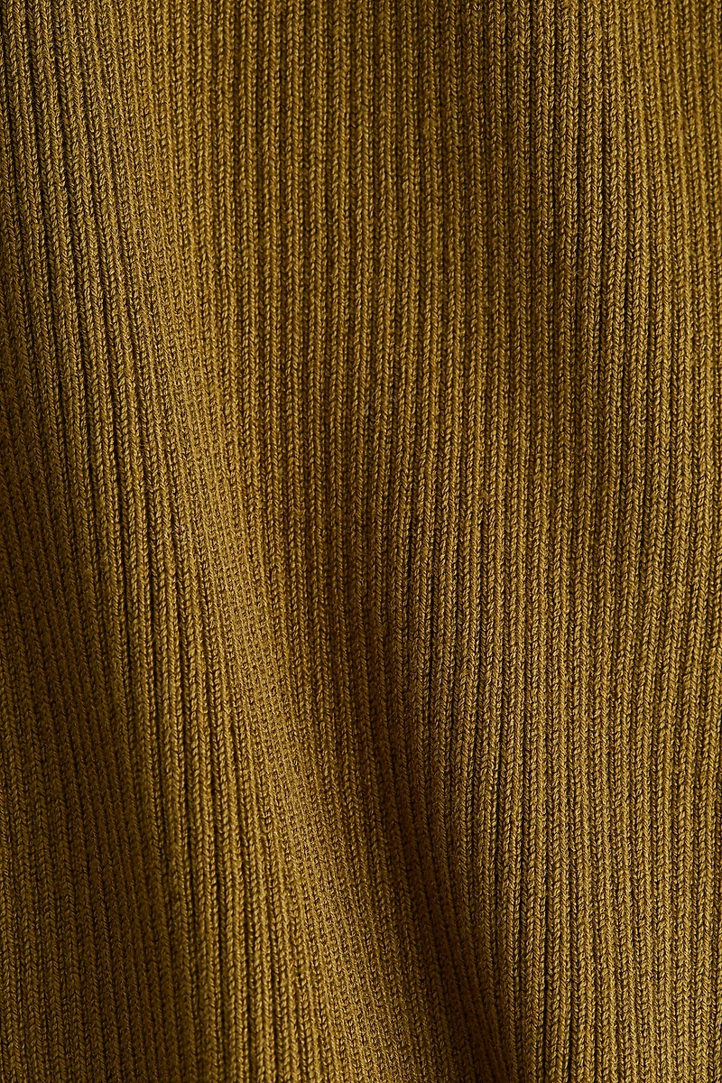 Rib-Knit Shoulder-Pad Top