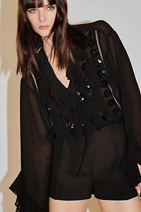 Blouse ornementée