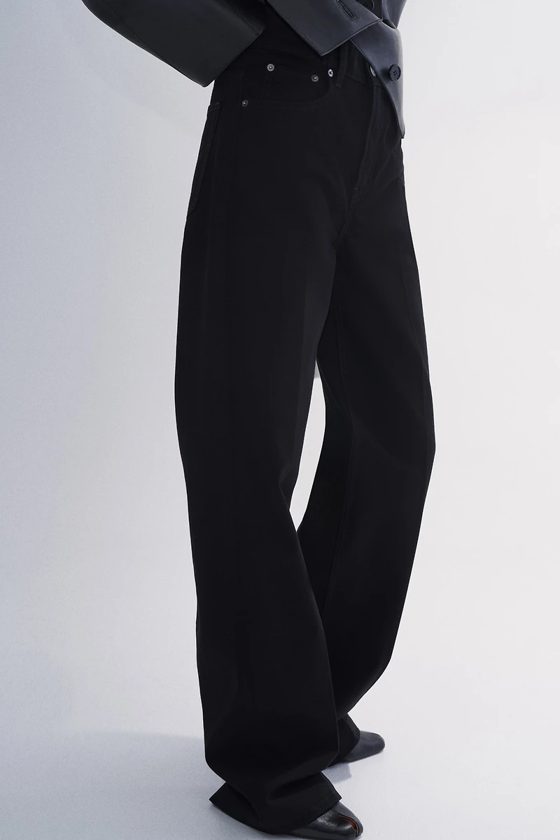 Wide-Leg Creased Jeans