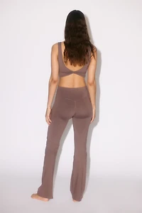 Flared Yoga Leggings with SoftMove™