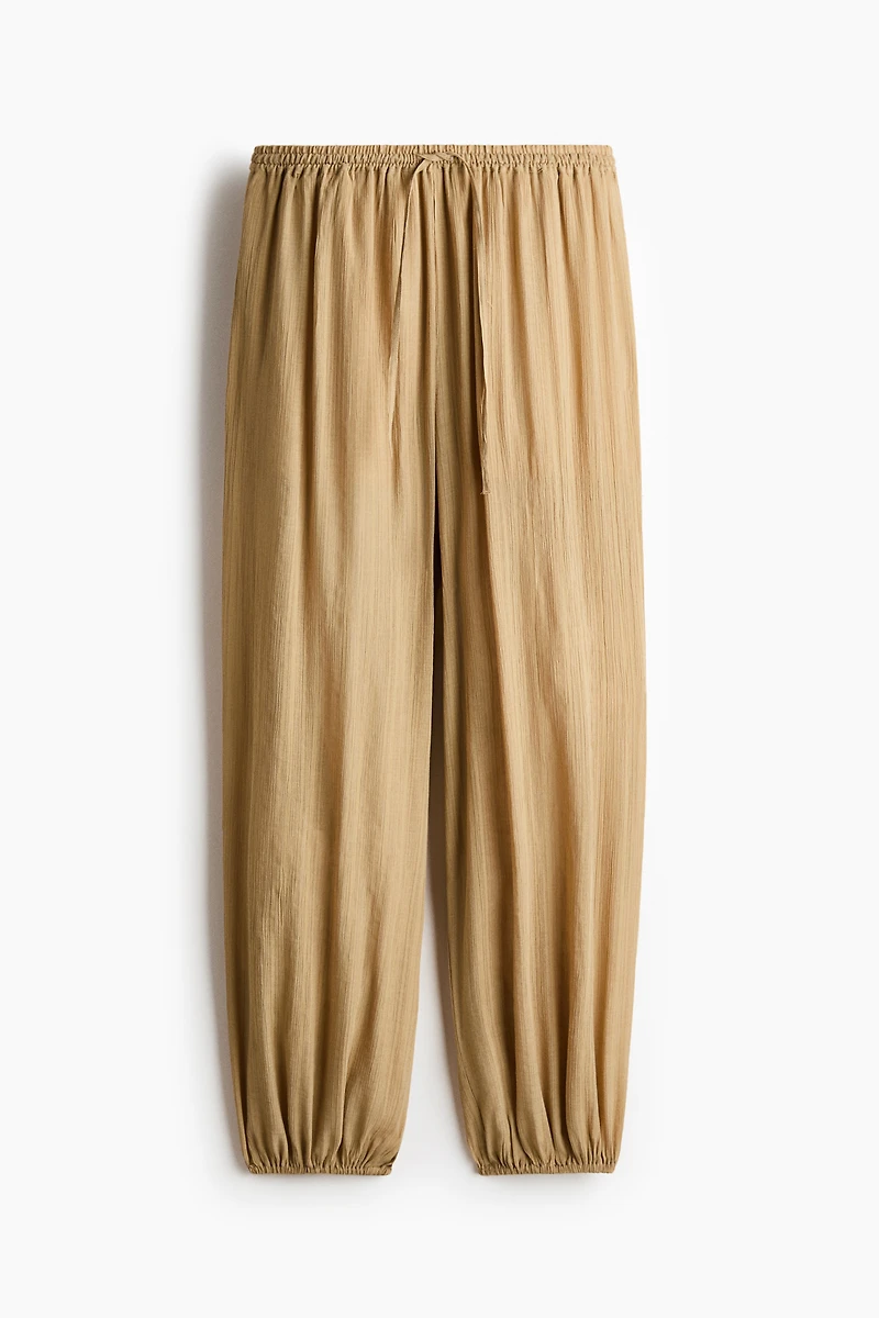 Crinkled Balloon-Leg Pants