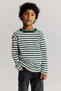 Long-sleeved T-shirt