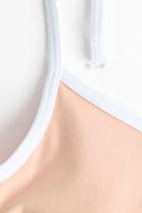 Medium Support Sports Bra with SoftMove™