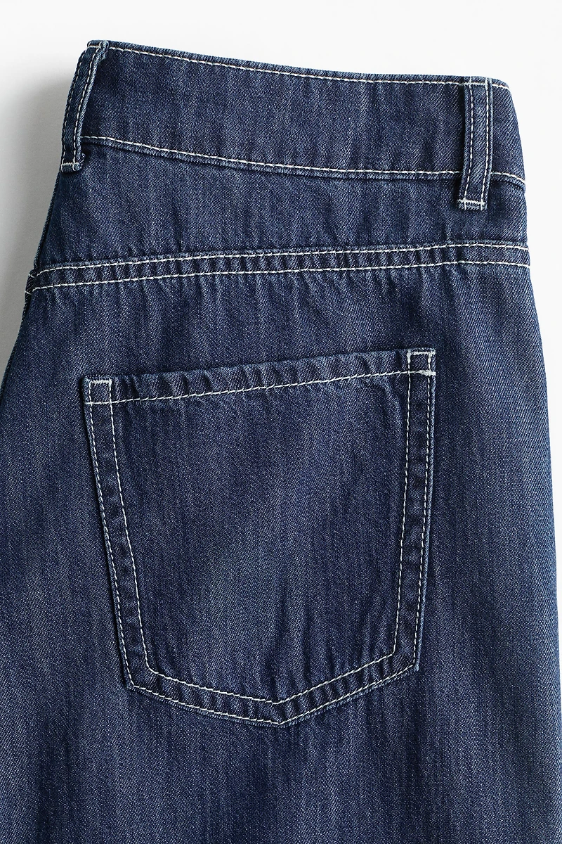 Wide-Leg Regular Waist Jeans