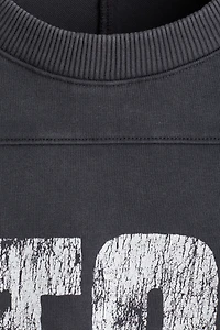 Oversized-Fit Cropped T-Shirt