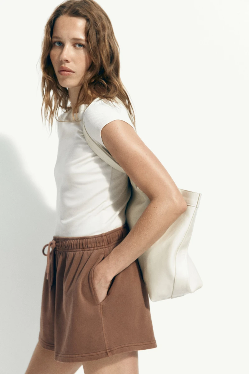 Short en molleton avec cordon de serrage