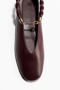 Ballerines avec détail torsadé