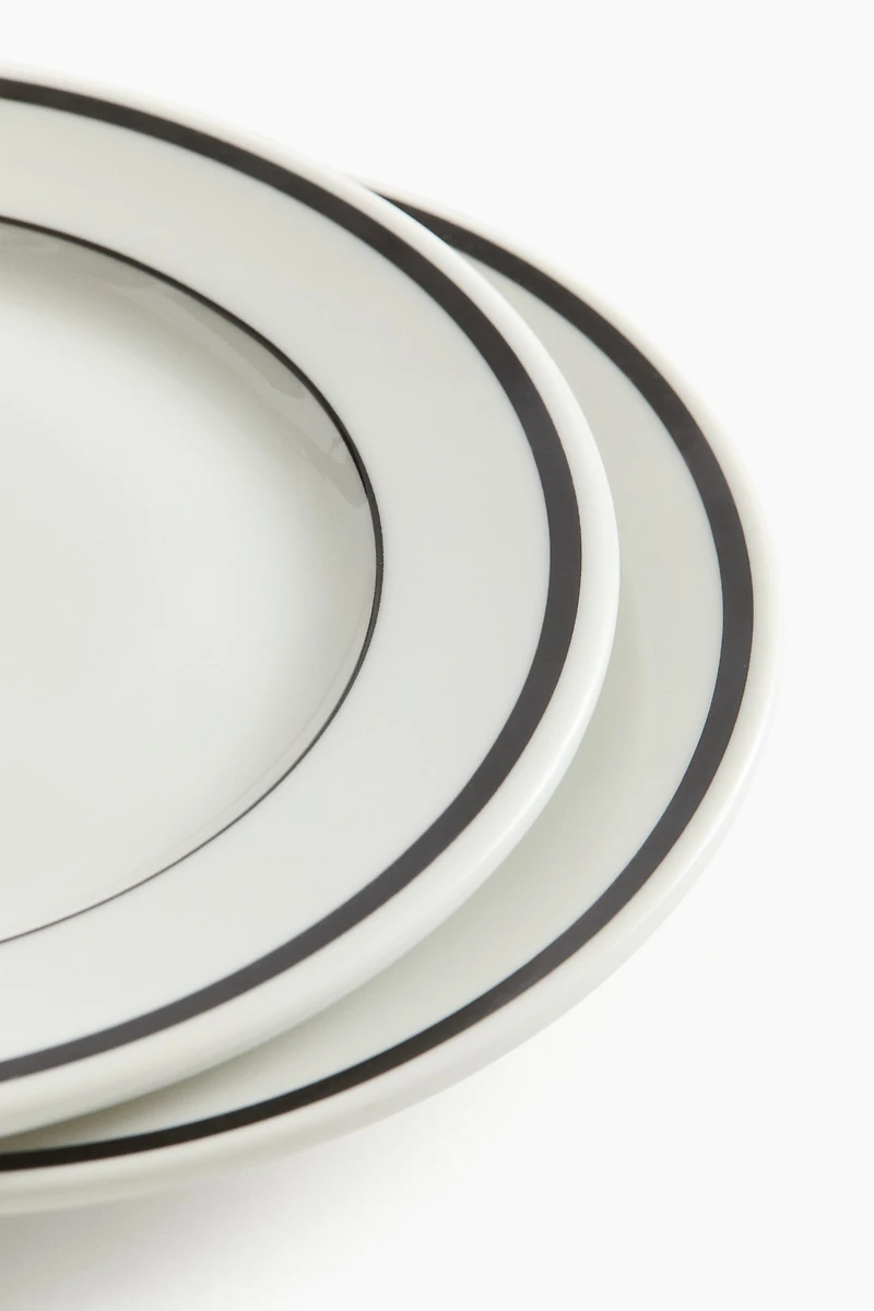 2-Pack Porcelain Medium-Sized Plates