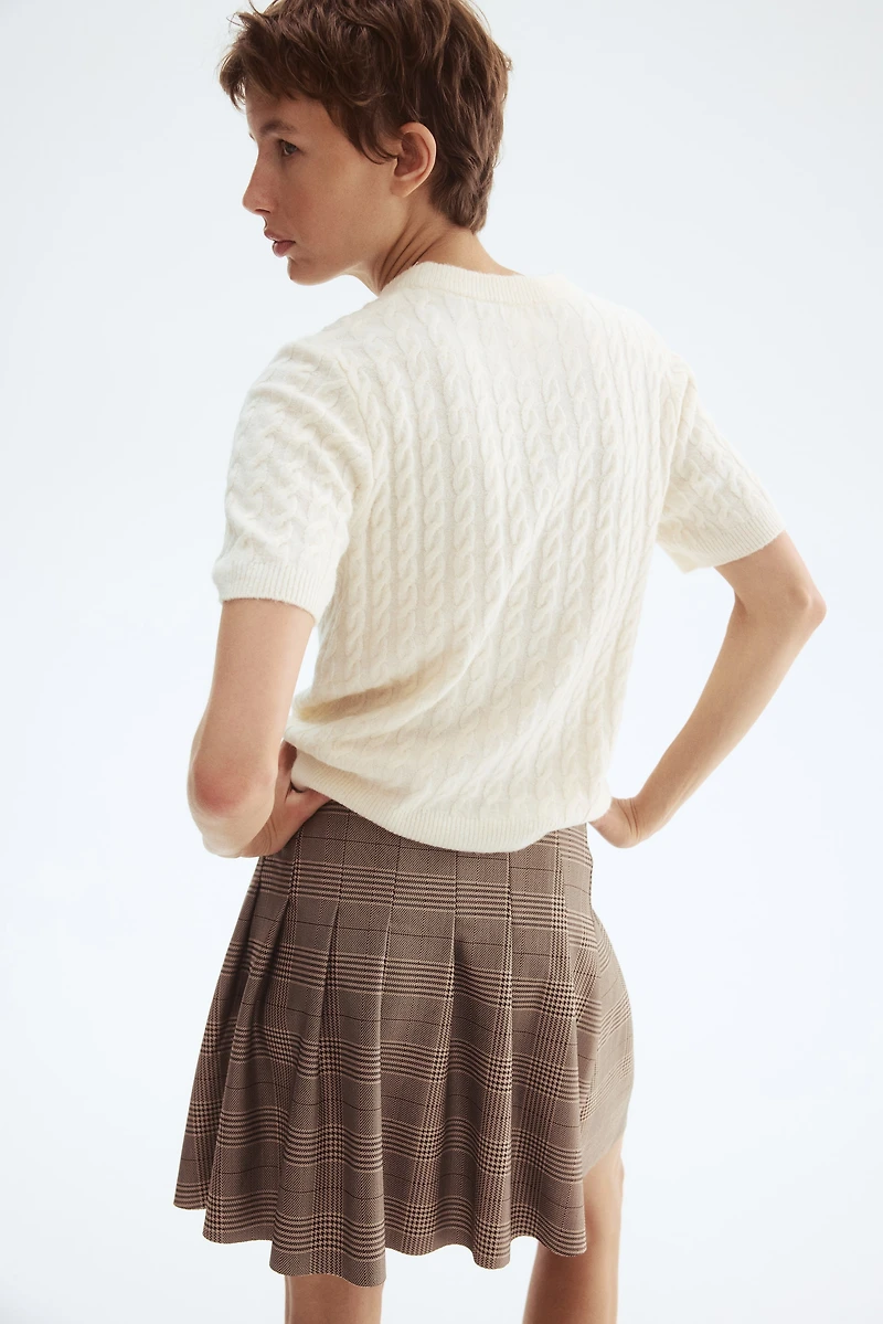 Chandail en tricot torsadé