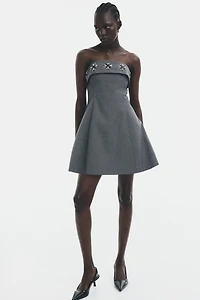 Robe bandeau ornée de strass