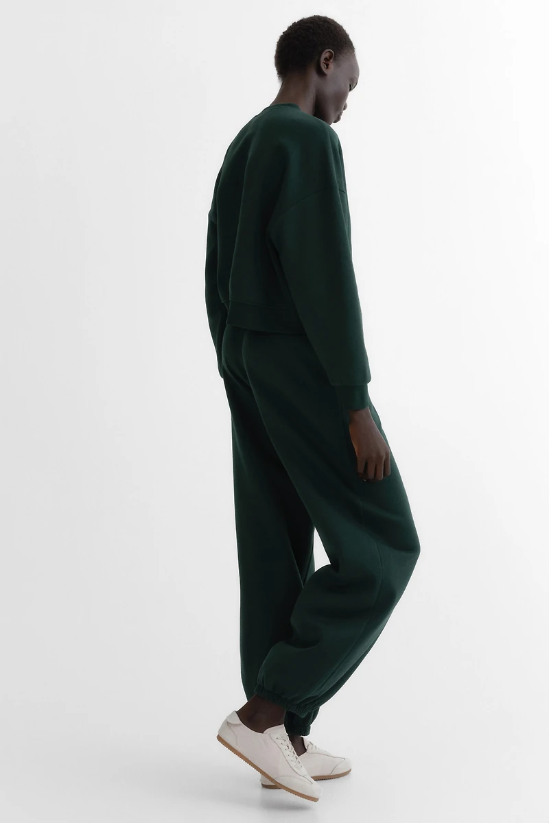 2-Piece Sweatshirt and Joggers Set