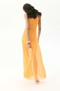Robe en filet à bretelles fines