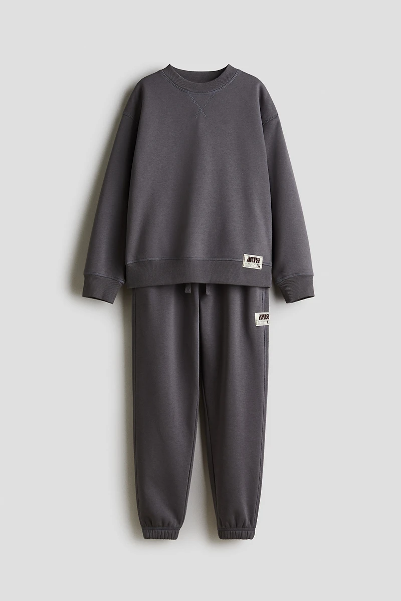 2-Piece Sweatshirt and Joggers Set