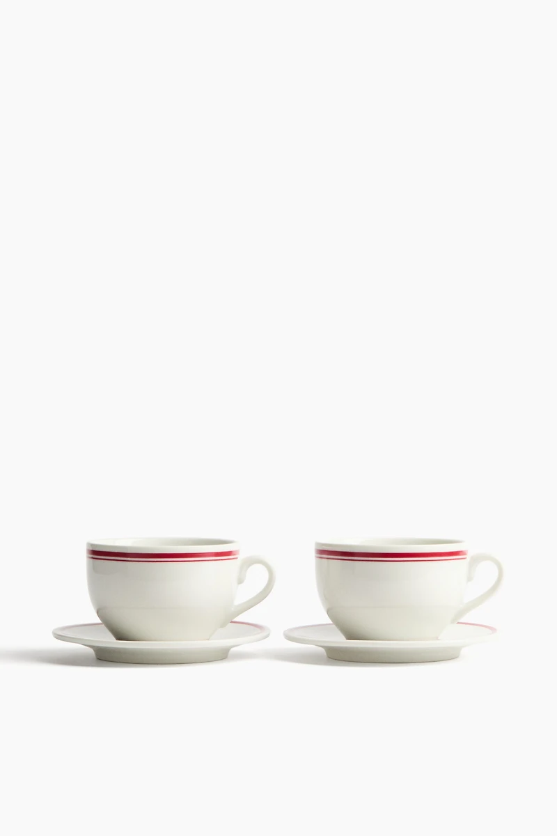 Lot de 2 tasses avec soucoupes en porcelaine