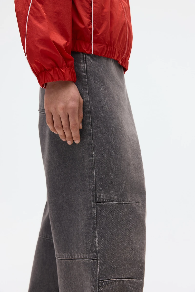 Jean flottant avec pinces