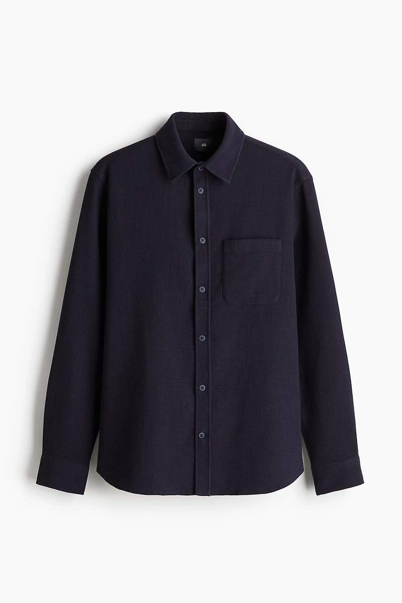 Chemise classique en tissu texturé