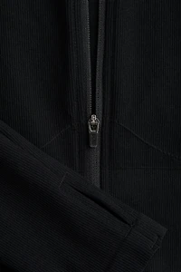 Seamless Activewear Jacket with DryMove™