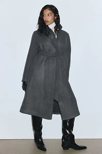 Manteau avec ceinture à nouer