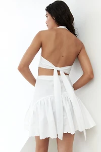 Robe dos nu avec broderie anglaise