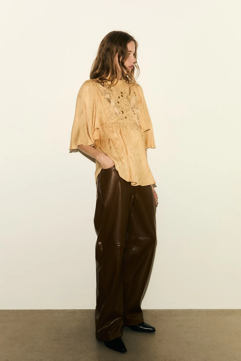 Blouse jacquard brodée