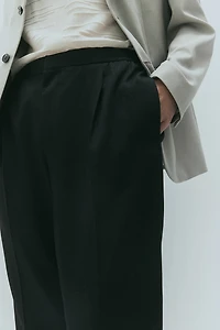 Regular Fit Creased Pants