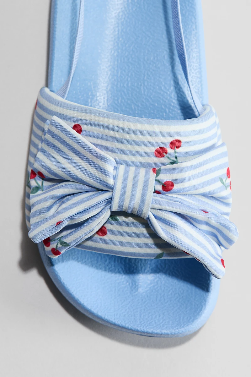 Claquettes de piscine