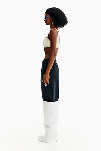 Haut bustier court en cuir