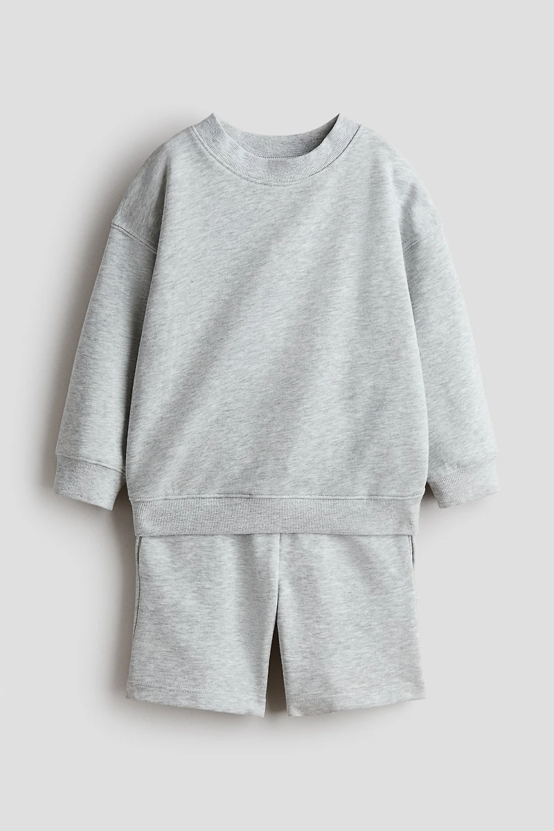 2-Piece Sweatshirt and Sweatshorts Set