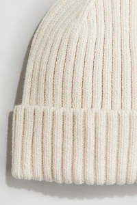 Bonnet en tricot côtelé