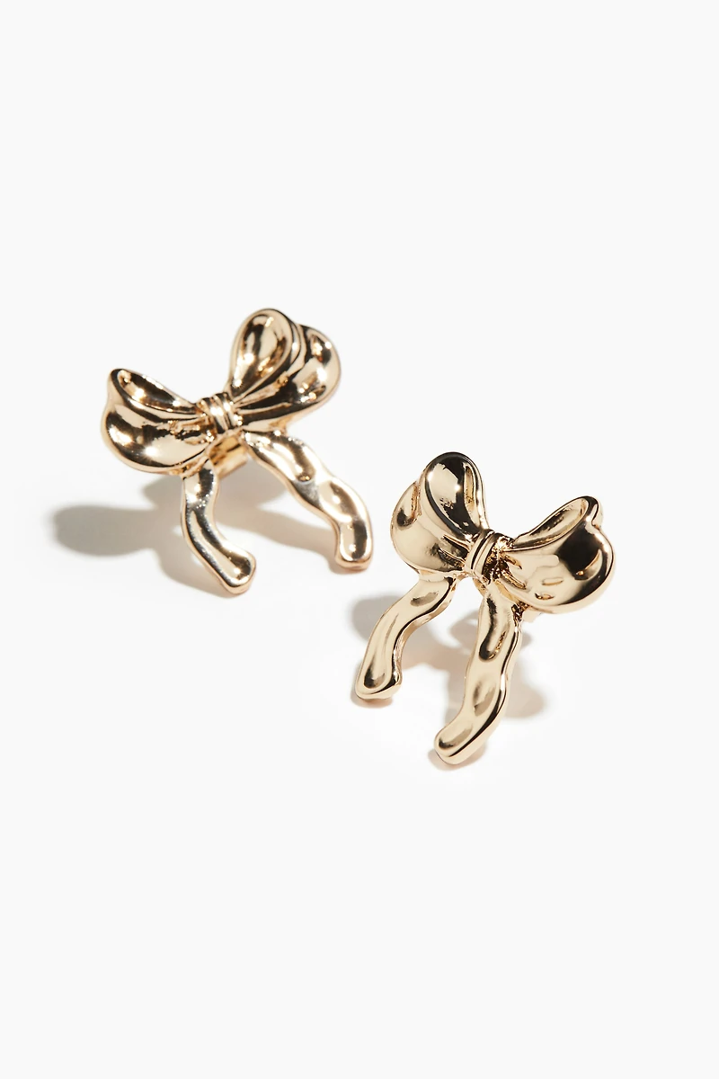 Bow-Shaped Stud Earrings