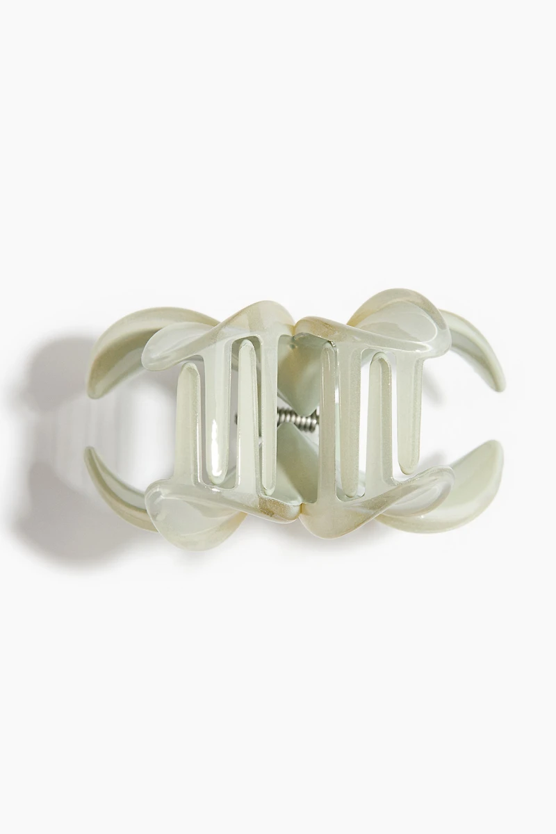 Flower-Shaped Hair Claw