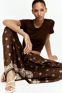 Wide-Leg Drawstring Pants