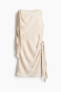 Robe à encolure bateau avec détails nouer